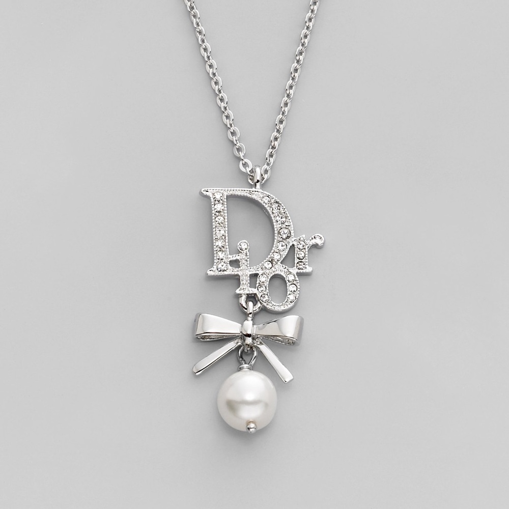 Dior Logo Bow Pearl necklace